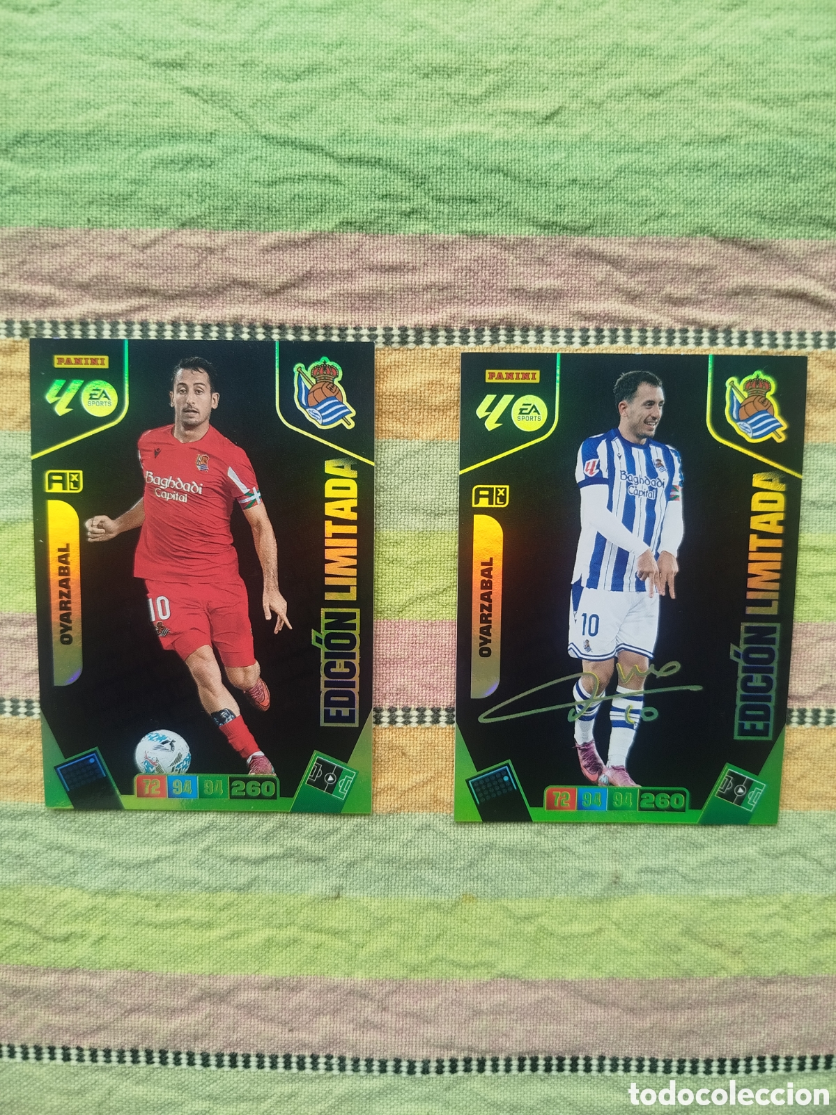 Fu&szlig;ball-Sticker: 2 Edici&oacute;n Limitada Oyarzabal Real Sociedad con firma y sin Adrenalyn 25-26