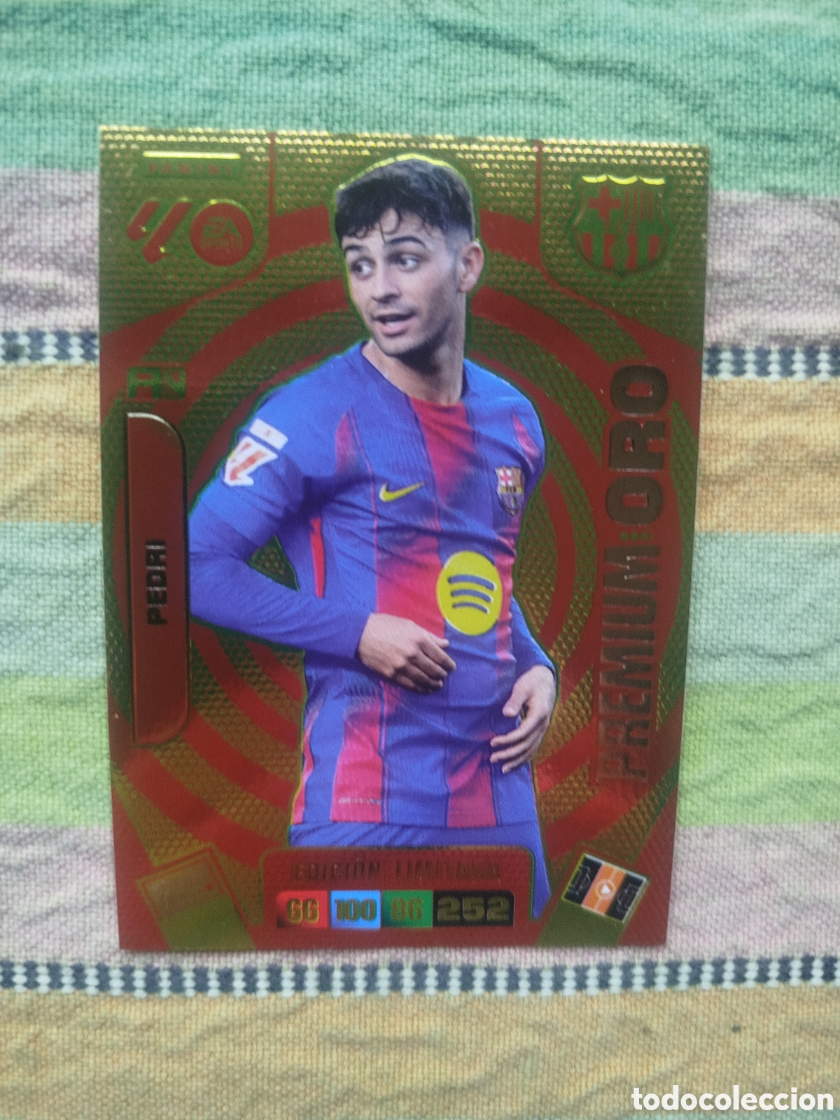 Cromos de F&uacute;tbol: Pedri Barcelona Premium Oro Adrenalyn 25-26