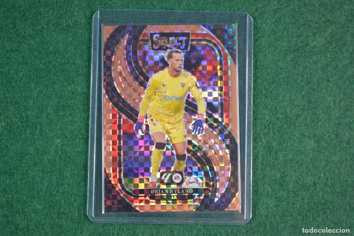 Cromos de F&uacute;tbol: PANINI SELECT LA LIGA 2024-25 - ORJAN NYLAND (SEVILLA FC) PARALELA BRONZE NUMERADA 17/59