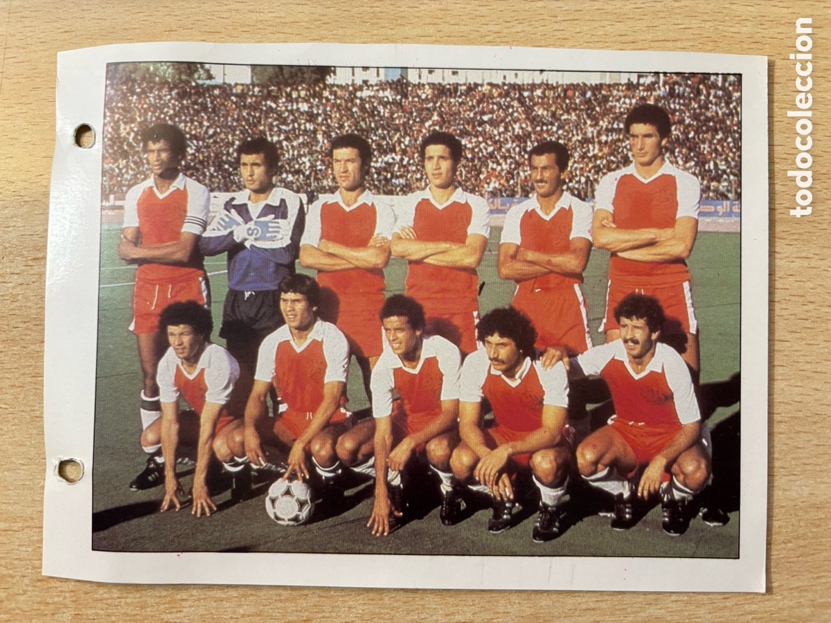 Cromos de F&uacute;tbol: # 10 Selecci&oacute;n Argelia Las Estrellas del Mundial 82, mide 18x14 cm.