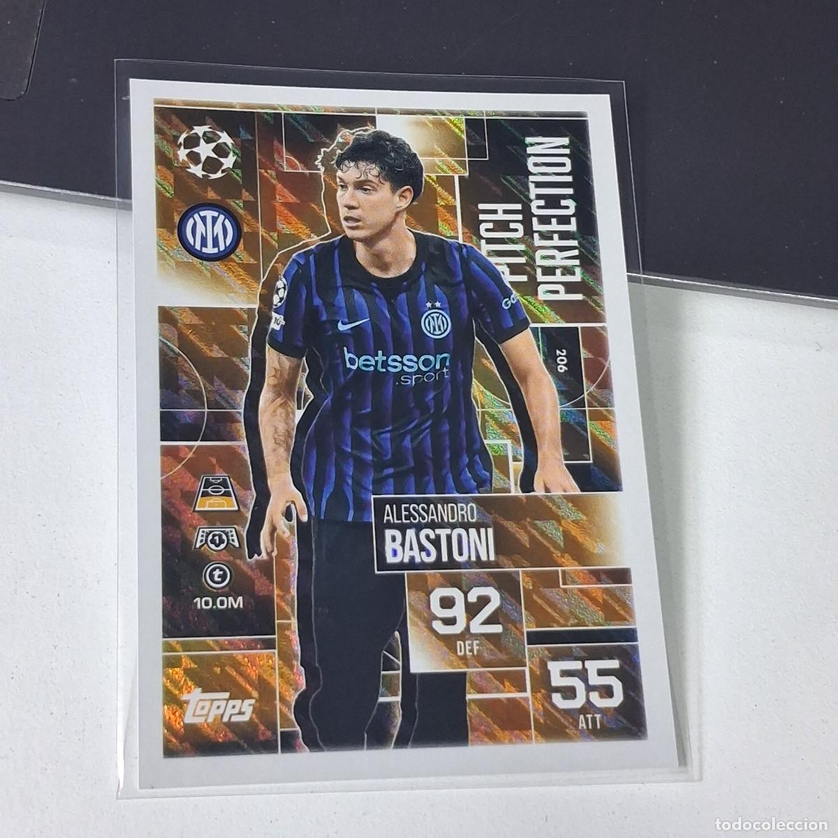 Cromos de F&uacute;tbol: B6 206 ALESSANDRO BASTONI INTER PITCH PERFECTION MATCH ATTAX EXTRA 2025 2026 25 26 TOPPS