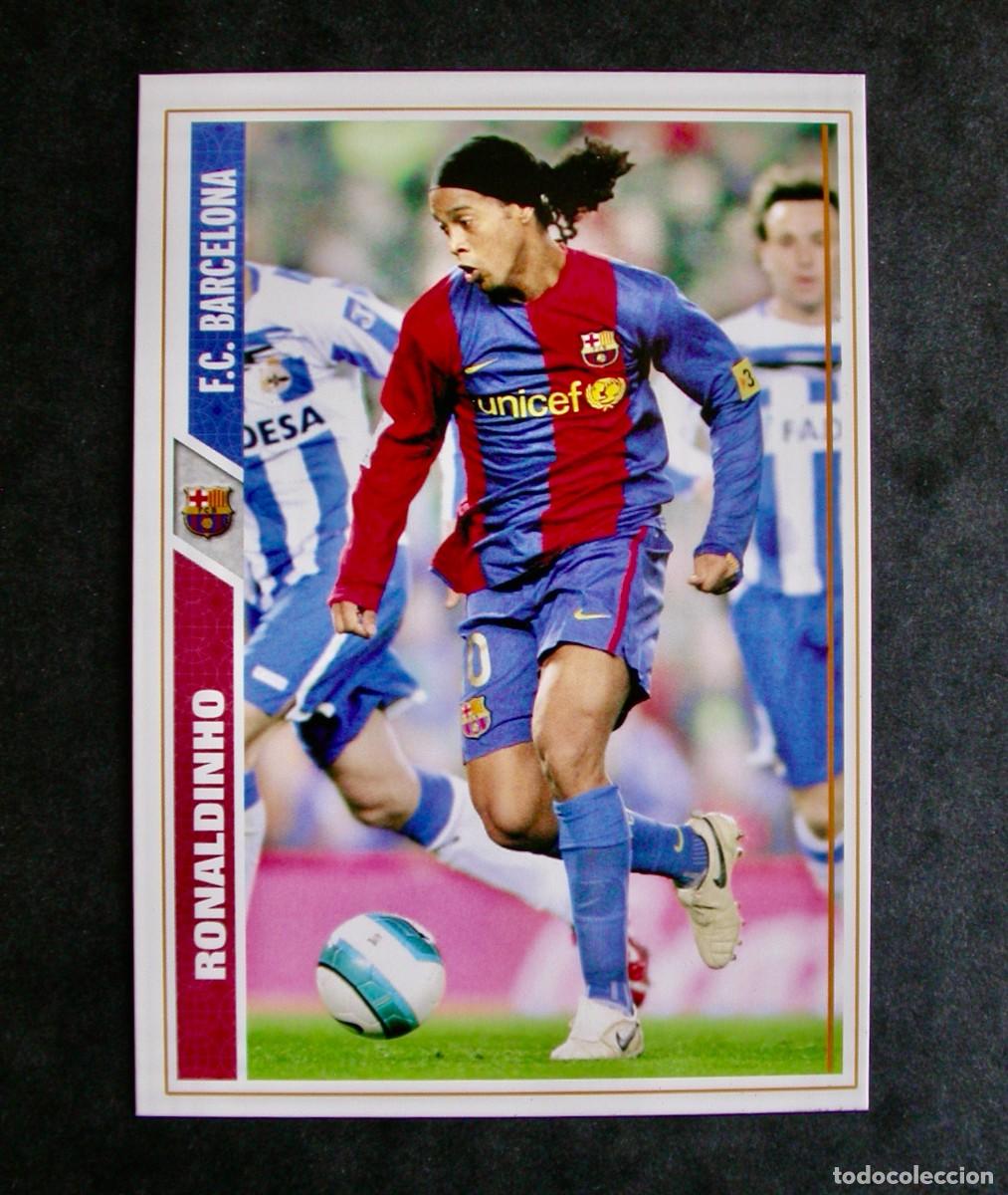 Figurine di Calcio: 48 RONALDINHO F. C. BARCELONA / FICHAS DE LA LIGA 2007 2008 07 08 / MUNDICROMO