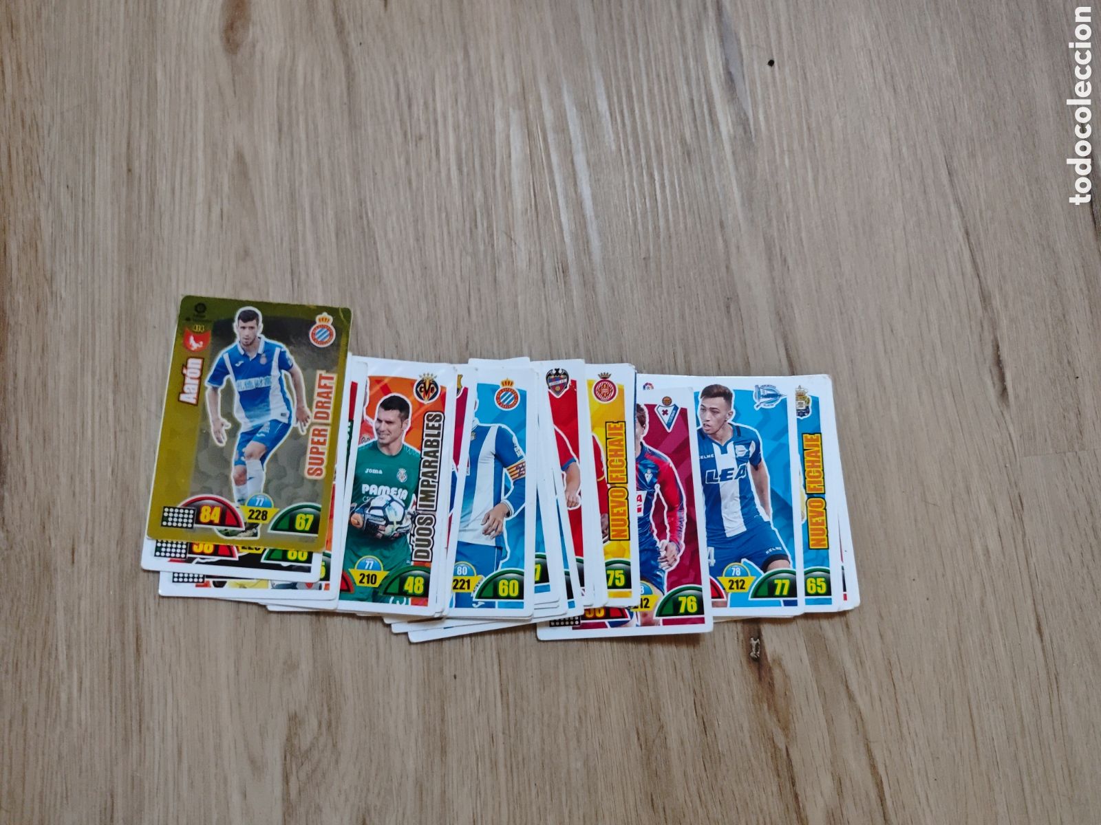 Cromos de F&uacute;tbol: Tocho de treinta cartas a la venta