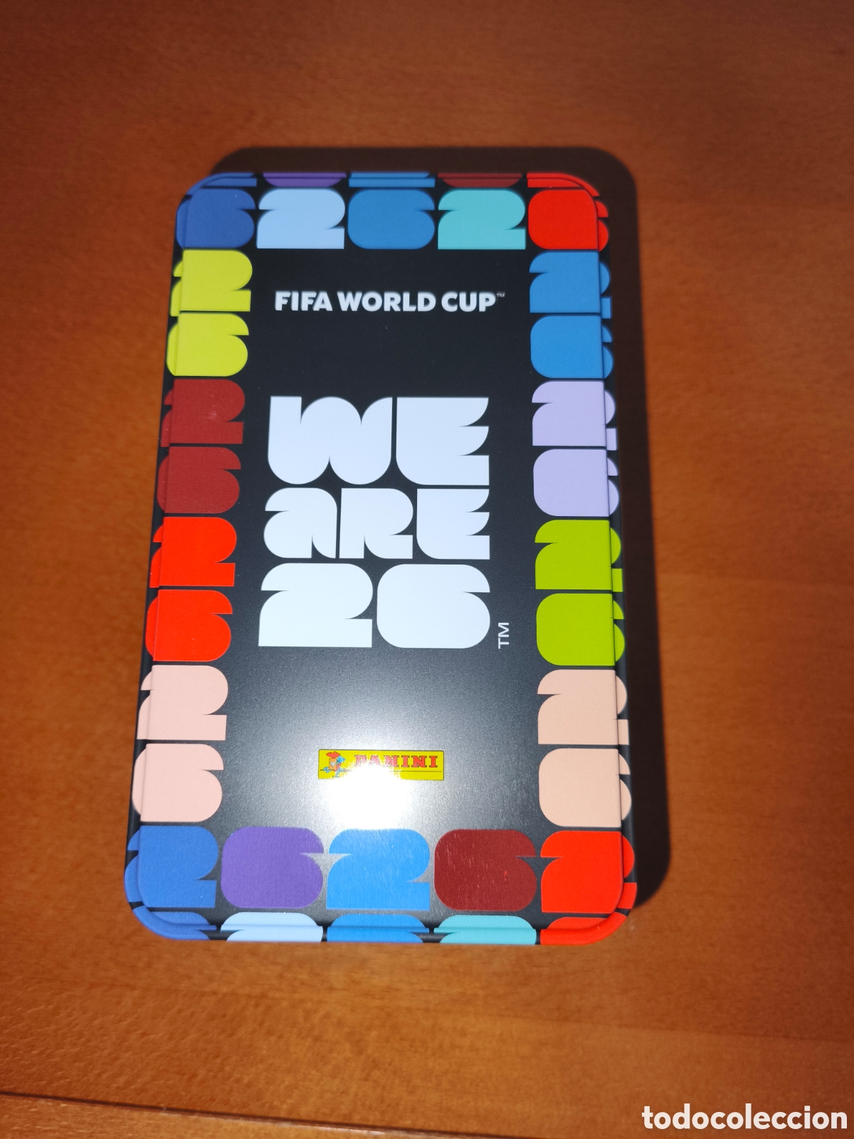 Cromos de F&uacute;tbol: Caja met&aacute;lica VAC&Iacute;A mundial Fifa World Cup 2026 Panini