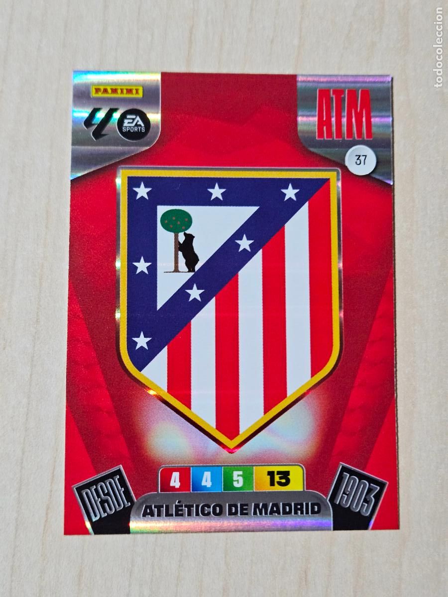 Cromos de F&uacute;tbol: FICHA N&ordm; 37 ESCUDO - ADRENALYN 25 26 - PANINI 2025 - 26 - CROMO - ATLETICO DE MADRID