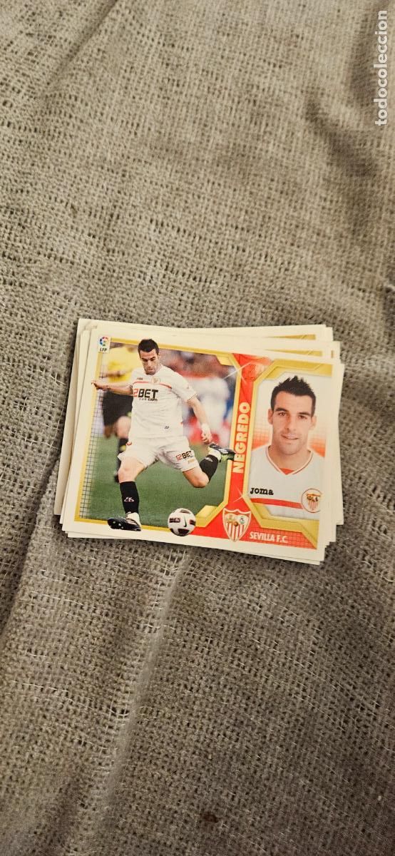 Cartes &agrave; collectionner de Football: sevilla negredo este 2011 2012 11 12 sin pegar trading card