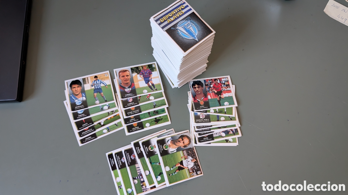 Cromos de F&uacute;tbol: LOTE 400 CROMOS DIFERENTES LIGA ESTE 1998/99 98 99 CON 30 FICHAJES Y COLOCAS NUNCA PEGADOS