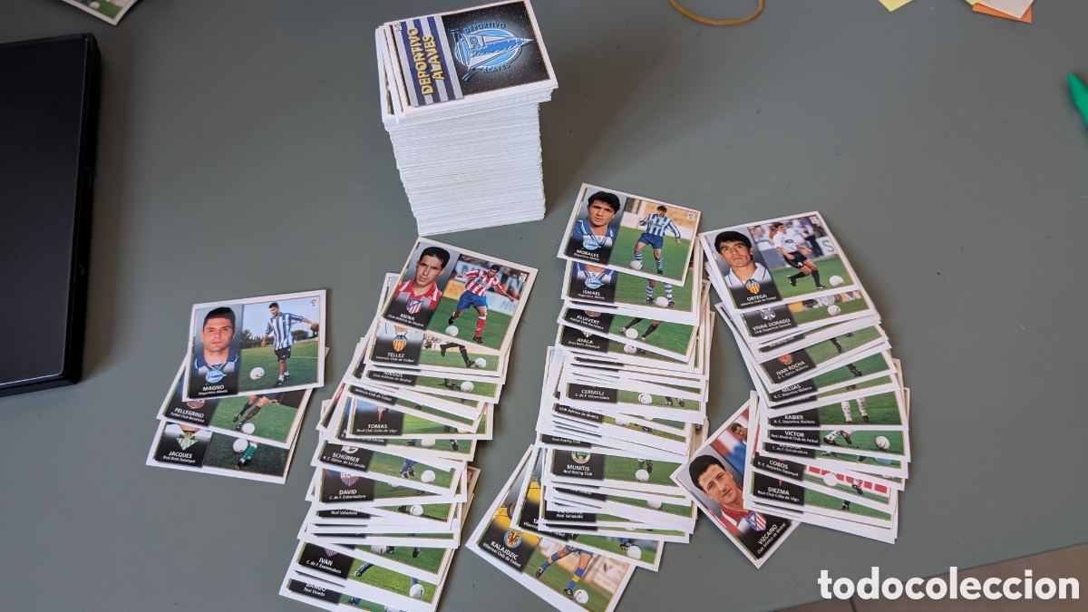 Cromos de F&uacute;tbol: LOTE 520 CROMOS DIFERENTES LIGA ESTE 1998/99 98 99 CON 67 FICHAJES COLOCAS NUNCA PEGADOS HAY DIF&Iacute;CIL