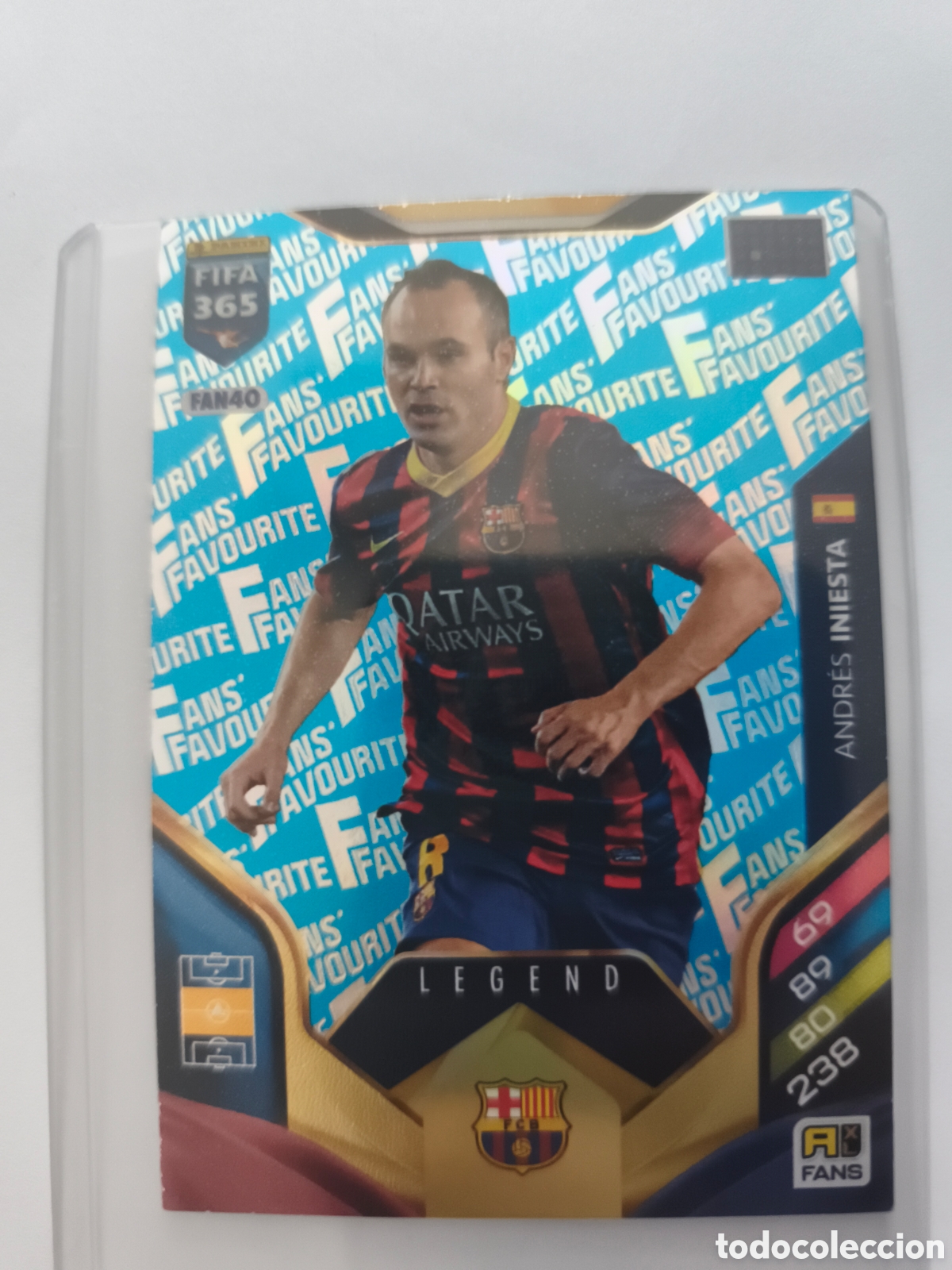 Figurine di Calcio: FIFA 365 2026 FAN 40 ANDRES INIESTA