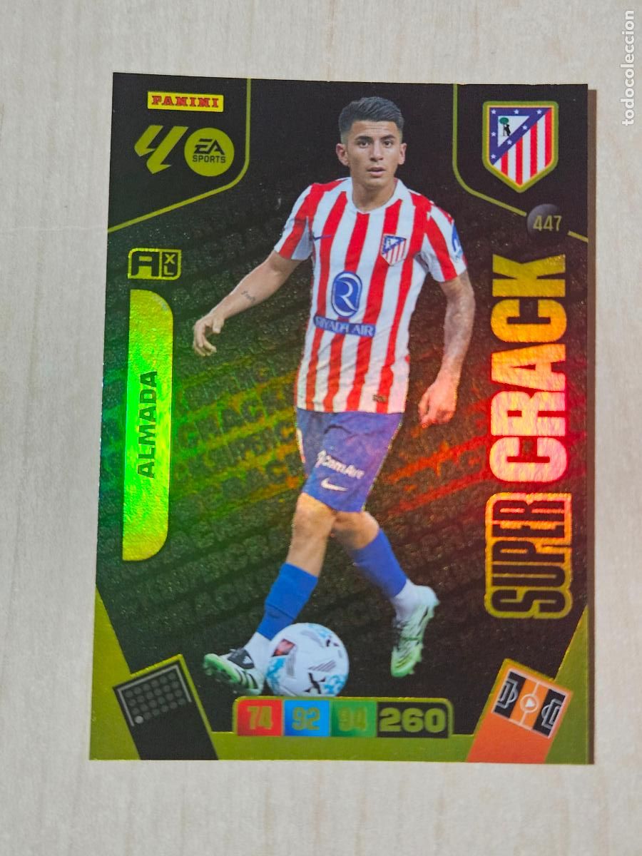 Figurine di Calcio: FICHA N&ordm; 447 ALMADA - ADRENALYN 25 26 - PANINI 2025 - 26 - CROMO - SUPER CRACK