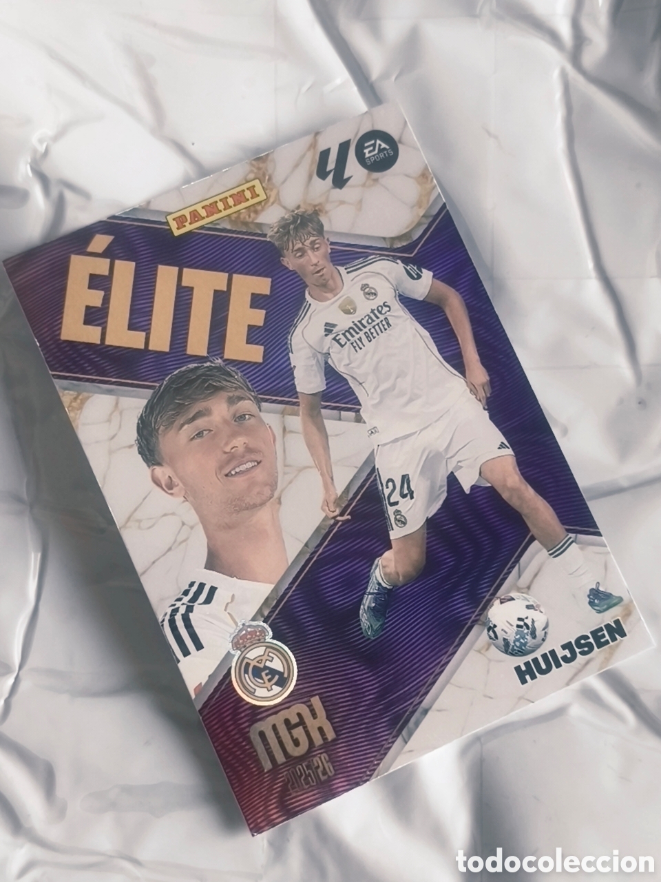 Figurine di Calcio: Carta &Eacute;lite Dean Huijsen - Panini Mgk 2025/26Real Madrid