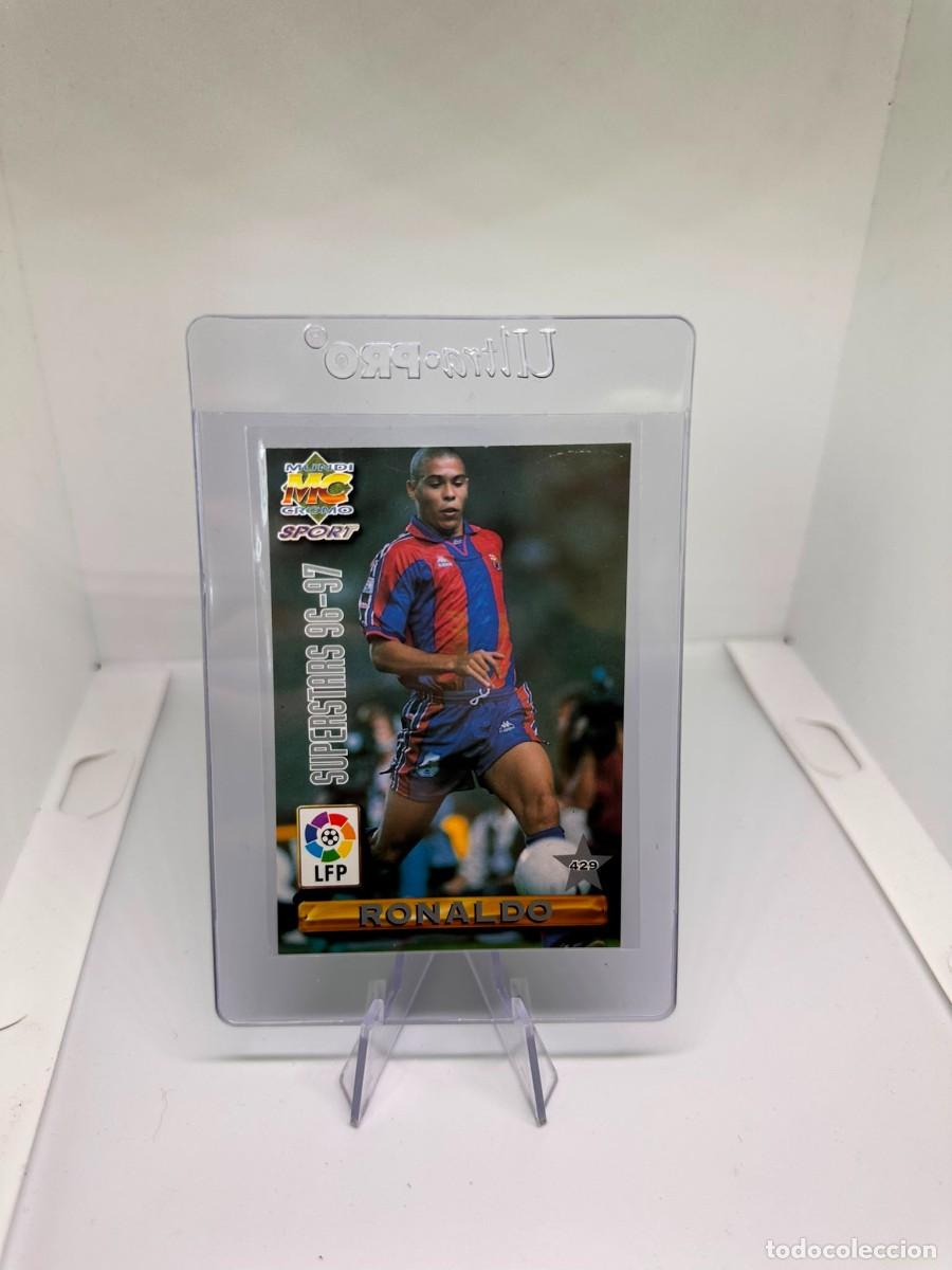 Football Stickers: Rookie Card Ronaldo Nazario 429 FC Barcelona Mundicromo Superstars 1996 1997