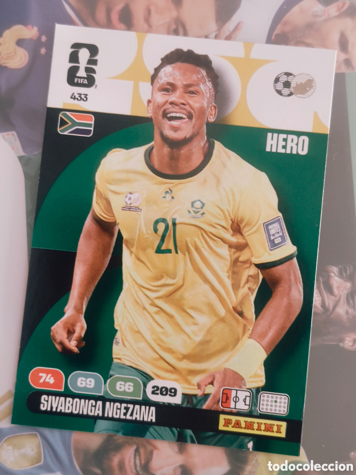 Cromos de Futebol: Carta Siyabonga Ngezana Sud&aacute;frica (433) - HERO Panini Adrenalyn XL Mundial 2026