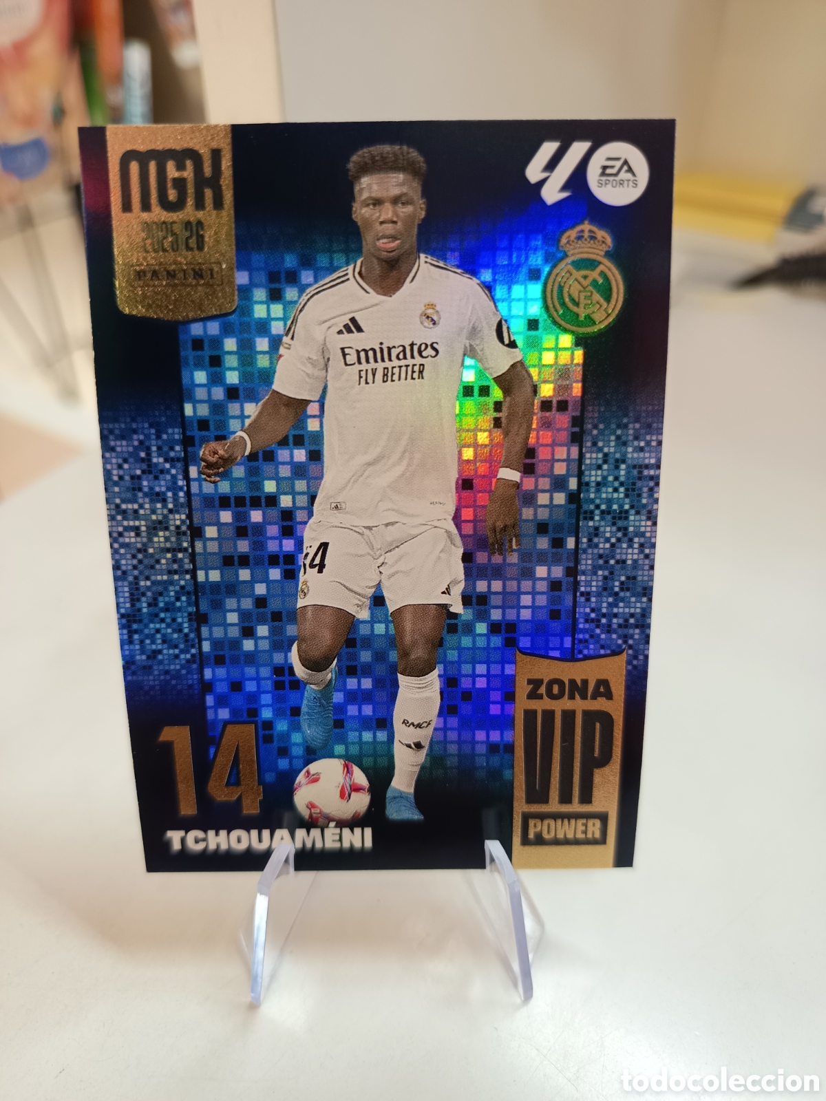 Cromos de F&uacute;tbol: P405 ZONA VIP TCHOUAMENI POWER MEGACRACKS 2025 2026