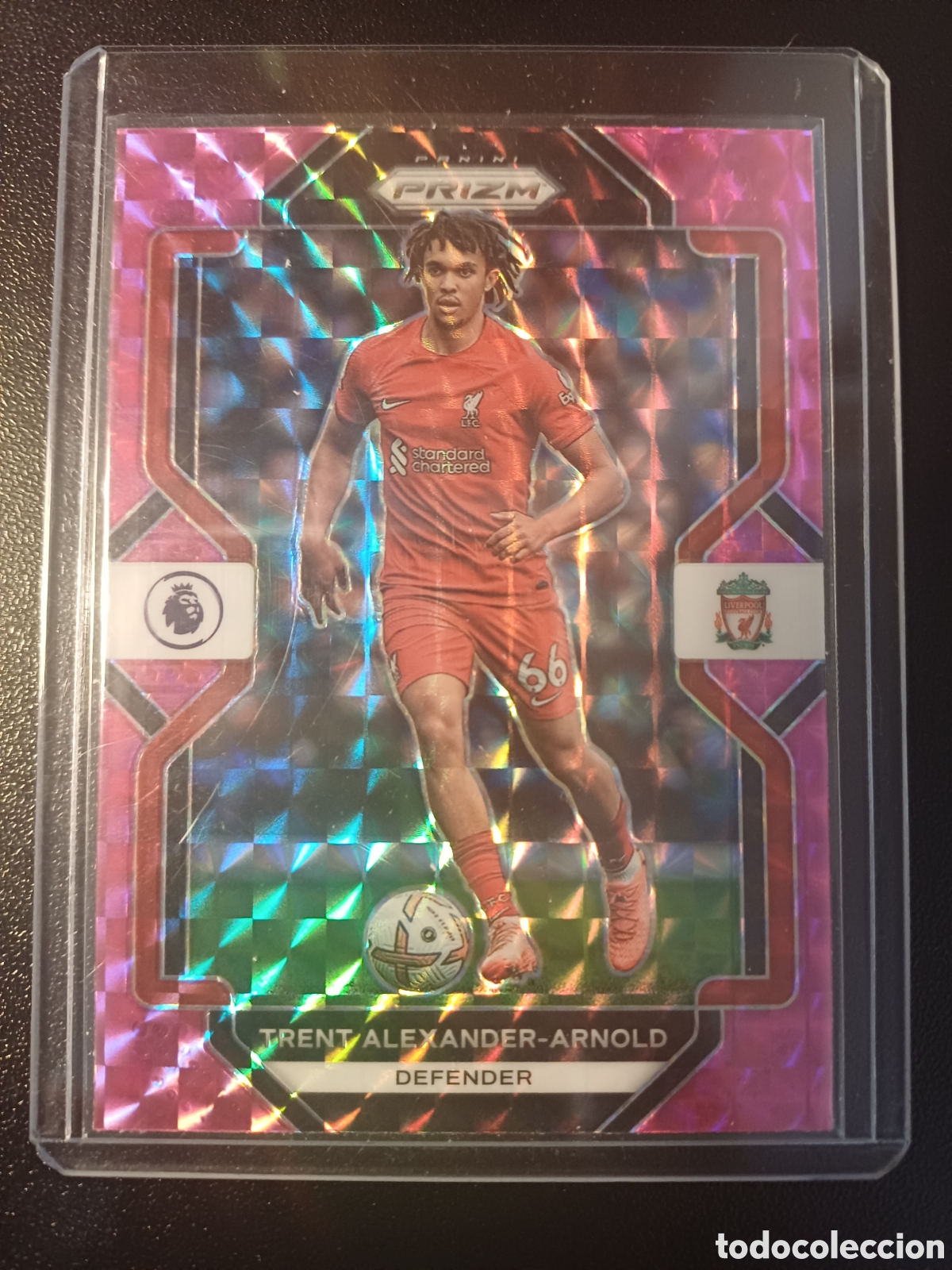 Cromos de F&uacute;tbol: #189 TRENT ALEXANDER-ARNOLD LIVERPOOL FC PINK MOSAIC PANINI PRIZM PREMIER LEAGUE 2022-23