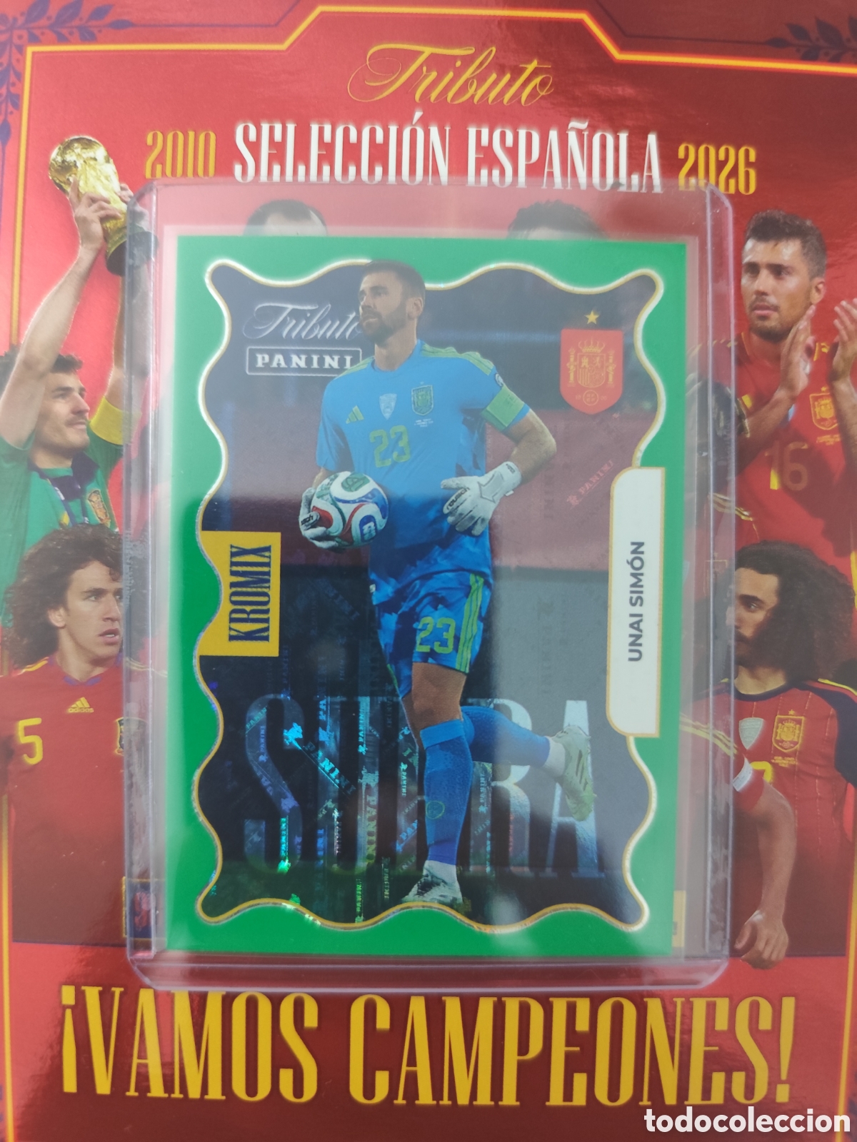 Fu&szlig;ball-Sticker: KROMIX UNAI SIMON SELECCI&Oacute;N ESPA&Ntilde;OLA 2000 2026 PANINI TRIBUTO