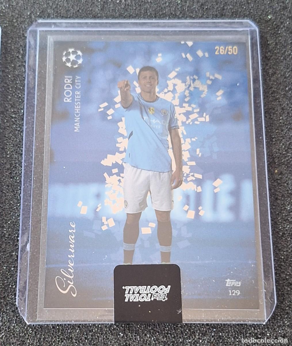 Fu&szlig;ball-Sticker: Rodri Manchester City Topps Total Football 26/50 Blue Silverware