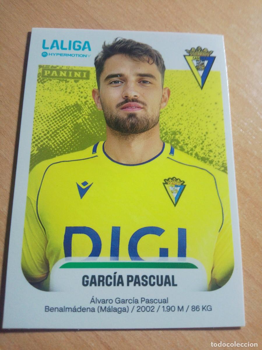 Football Stickers: 95 GARC&Iacute;A PASCUAL DEL C&Aacute;DIZ 2&ordf; DIVISION HYPERMOTION 25 26 PANINI 2025 2026
