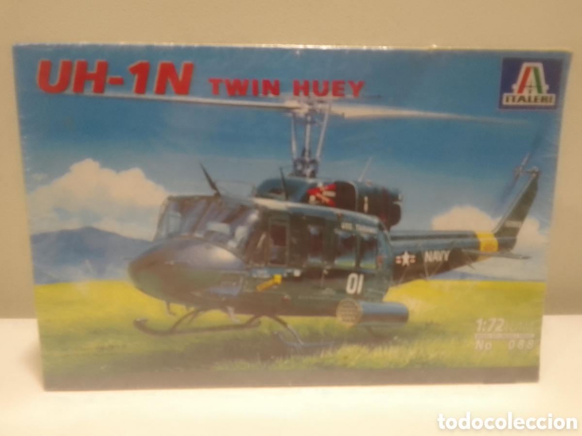 Cromos de F&uacute;tbol: Maqueta helic&oacute;ptero UH - 1 N TWIN HUEY.