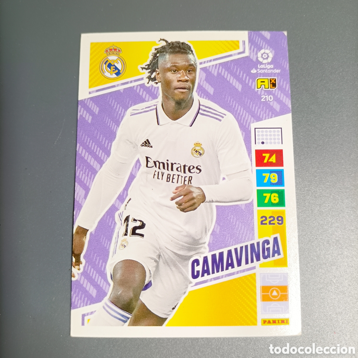 Fu&szlig;ball-Sticker: ADRENALYN. LIGA 2022-2023 (REAL MADRID) №210 CAMAVINGA