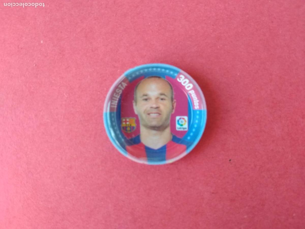 Cromos de F&uacute;tbol: GREFUCHAPAS GREFUSA FUTBOL LIGA 17 18 2017 2018 BARCELONA INIESTA 300 PUNTOS
