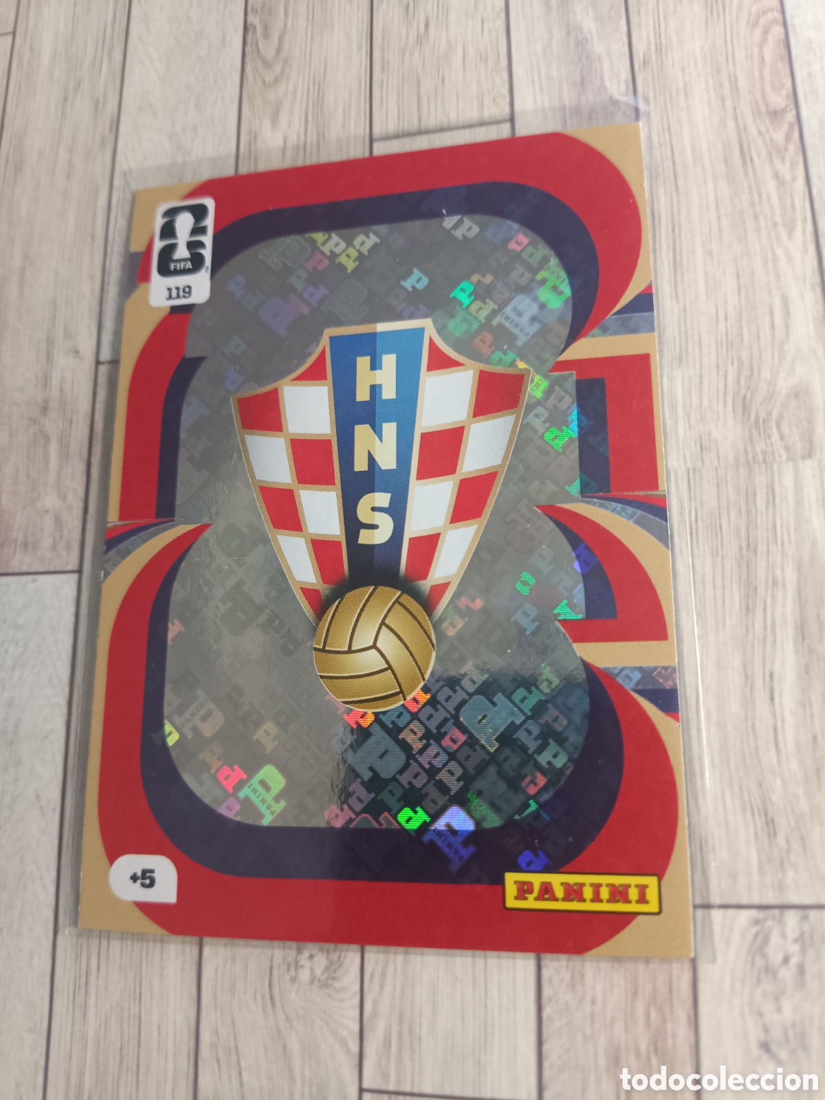 Football Stickers: 119 ESCUDO TEAM CREAST CROACIA ADRENALYN XL MUNDIAL FIFA WORLD CUP 2026 PANINI