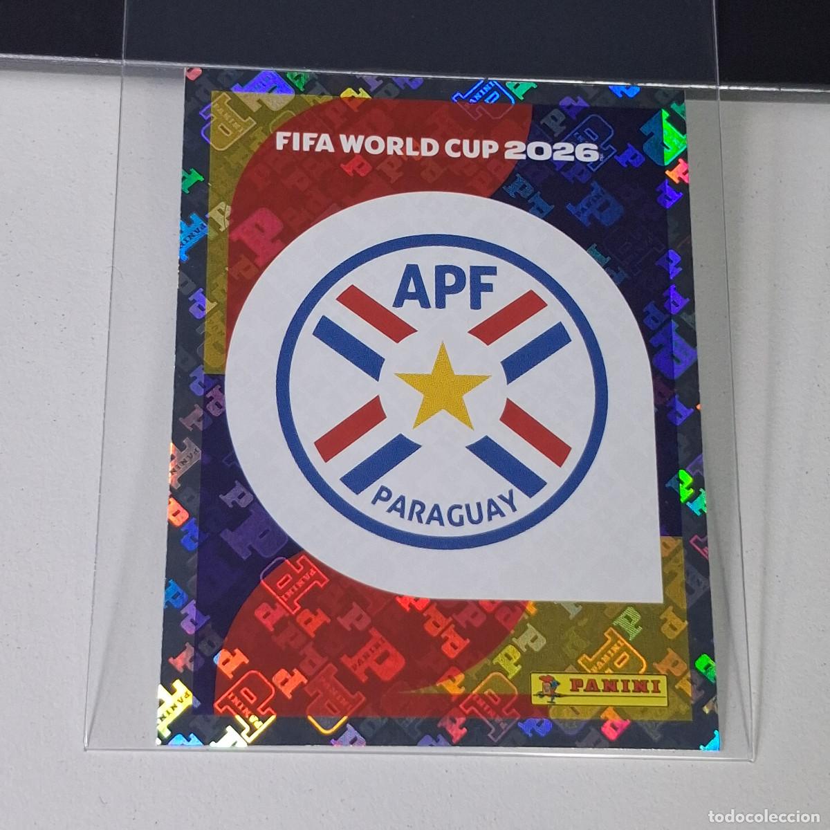 Cromos de F&uacute;tbol: B27 PAR1 EMBLEM ESCUDO 1 PARAGUAY PAR MUNDIAL FIFA WORLD CUP 2026 STICKER PANINI