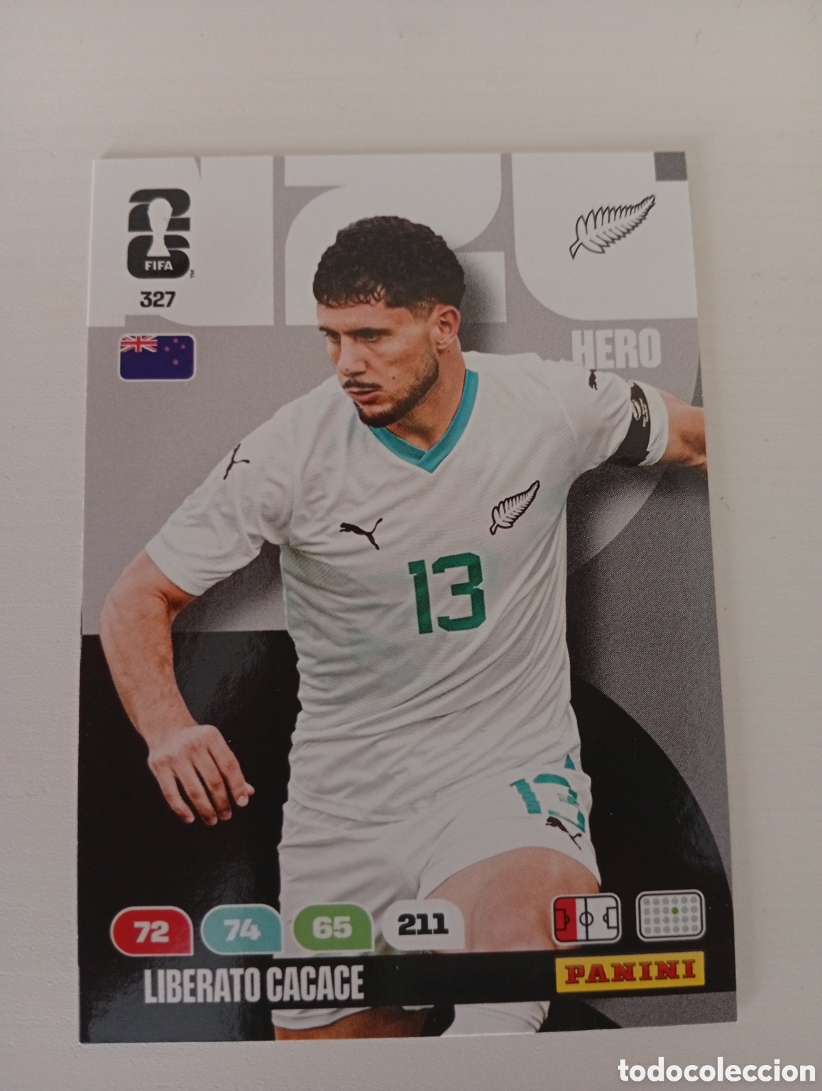 Cromos de F&uacute;tbol: 327 WORLD CUP 2026 LIBERATO CACACE NUEVA ZELANDA HERO ADRENALYN MUNDIAL PANINI 26