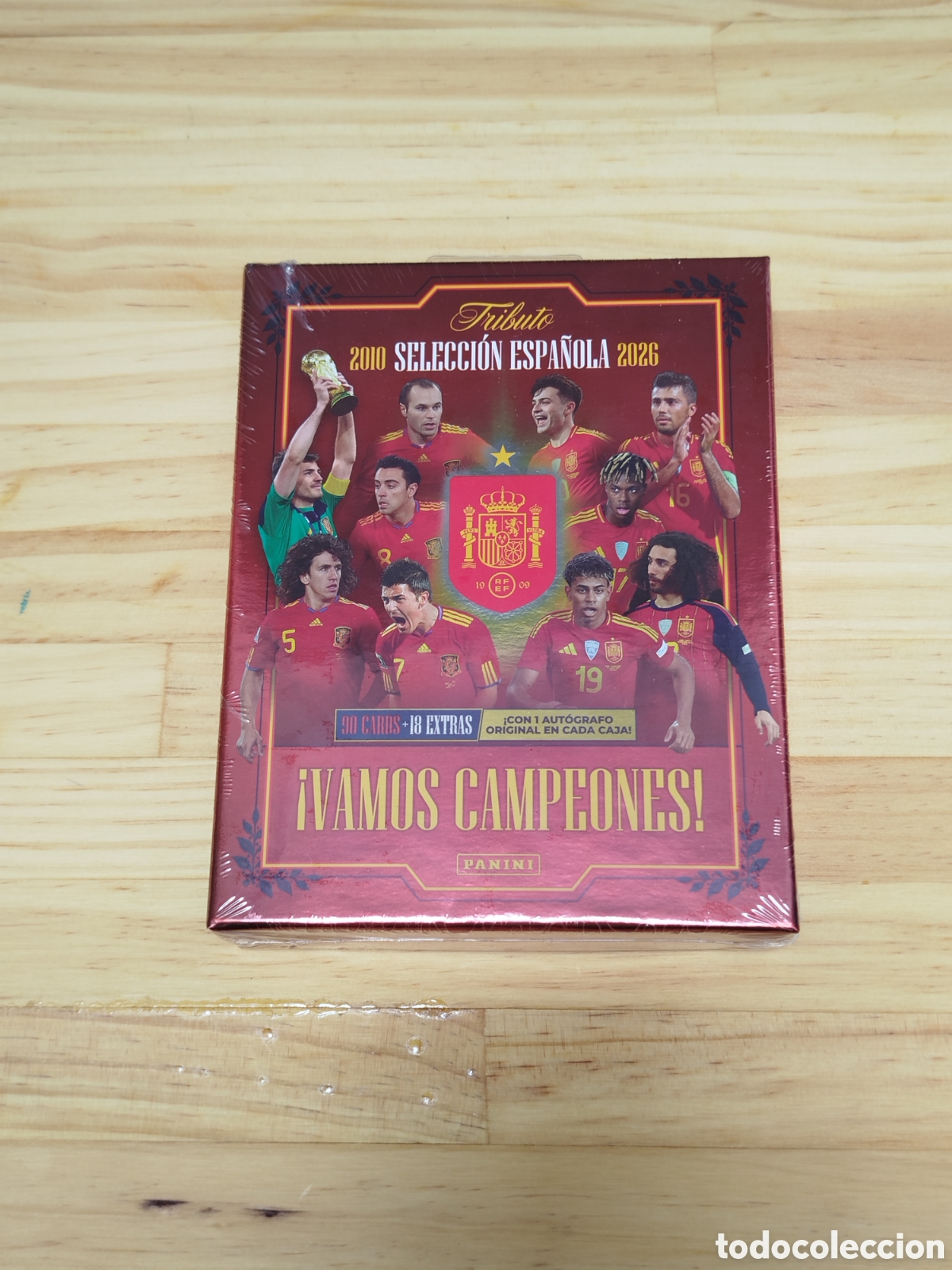 Figurine di Calcio: Caja Panini Tributo Selecci&oacute;n Espa&ntilde;ola 2010-2026