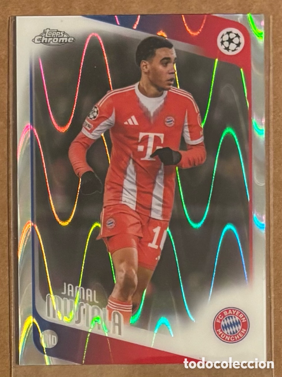 Cromos de F&uacute;tbol: JAMAL MUSIALA (BAYERN MUNICH). CARTA RAYWAVE REFRACTOR TOPPS CHROME UEFA CHAMPIONS LEAGUE 2025/26.