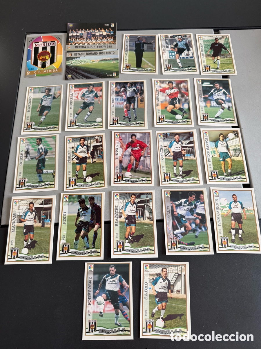 Cromos de F&uacute;tbol: MUNDICROMO 97-98. C.P. M&Eacute;RIDA. 23 cromos