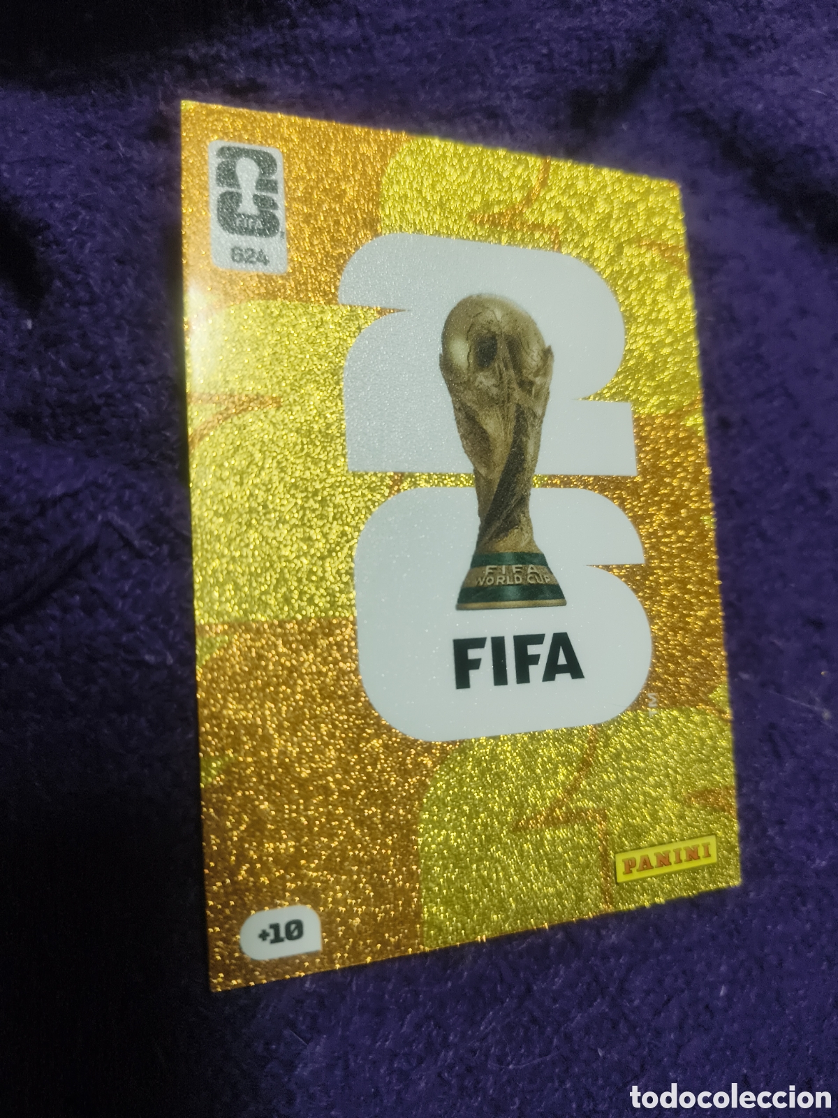 Cromos de F&uacute;tbol: Panini Adrenalyn XL World Cup 2026 - Official Emblem Trophy #624 Gold