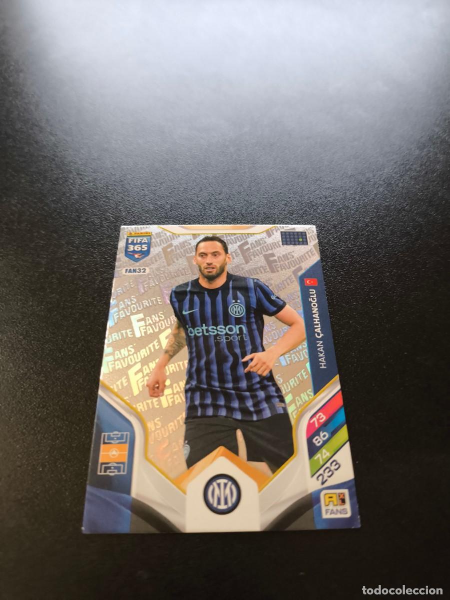 Cromos de F&uacute;tbol: FAN32 Hakan &Ccedil;alhanoğlu PLATA INTER MILAN FANS FAVOURITE PANINI ADRENALYN FIFA 365 2025 2026 LIGA