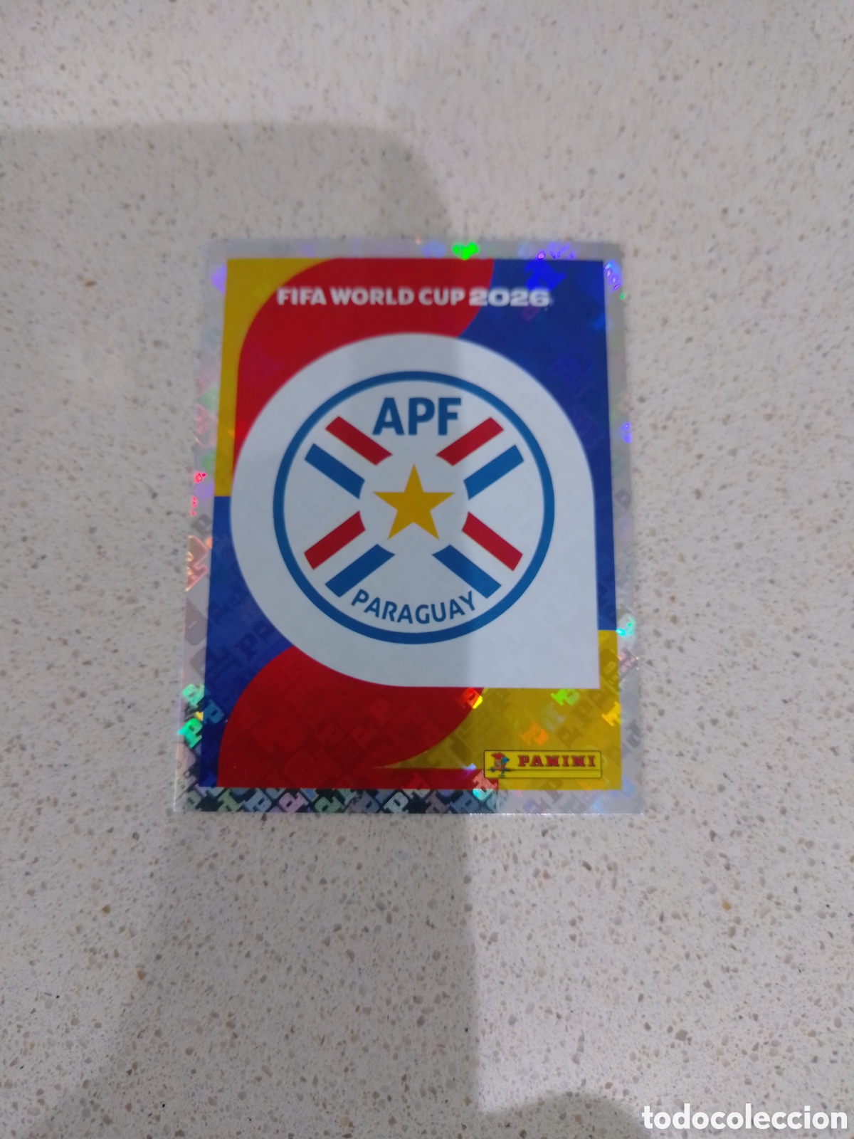 Cromos de F&uacute;tbol: CROMO NUMERO 1 ESCUDO PARAGUAY. MUNDIAL 2026. PANINI.