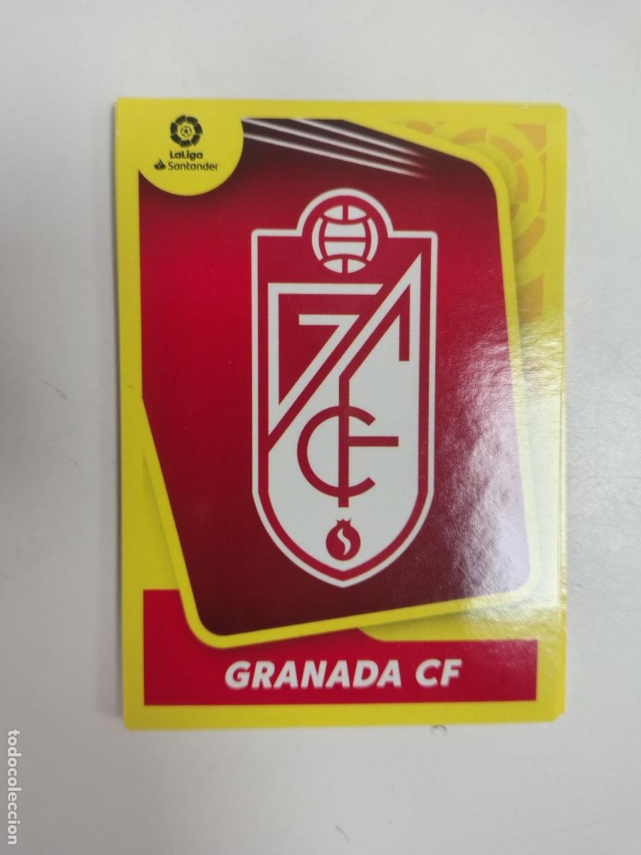 Figurine di Calcio: Liga Este 2021-22 Granada 1 Escudo