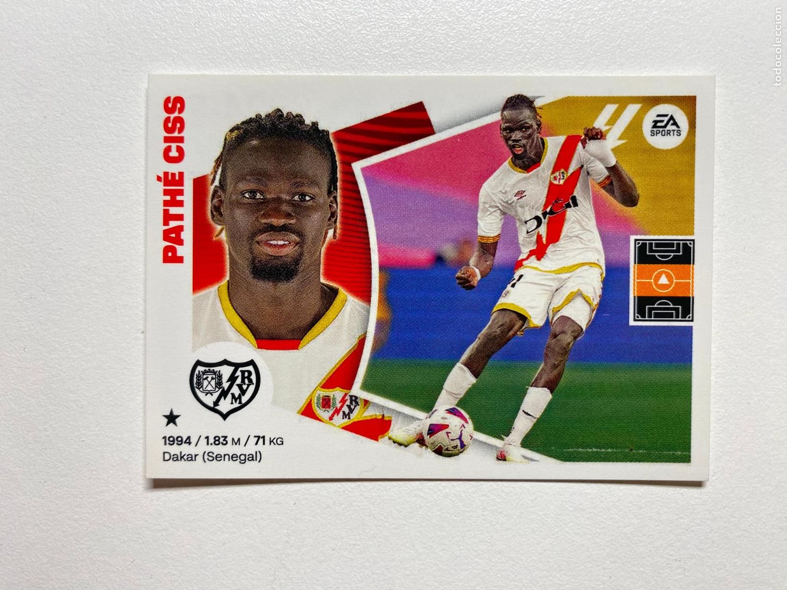 Figurine di Calcio: N 12 RAYO VALLECANO Path&eacute; Ciss LIGA ESTE 24 25 &Aacute;LBUM CROMOS PANINI 2024 2025