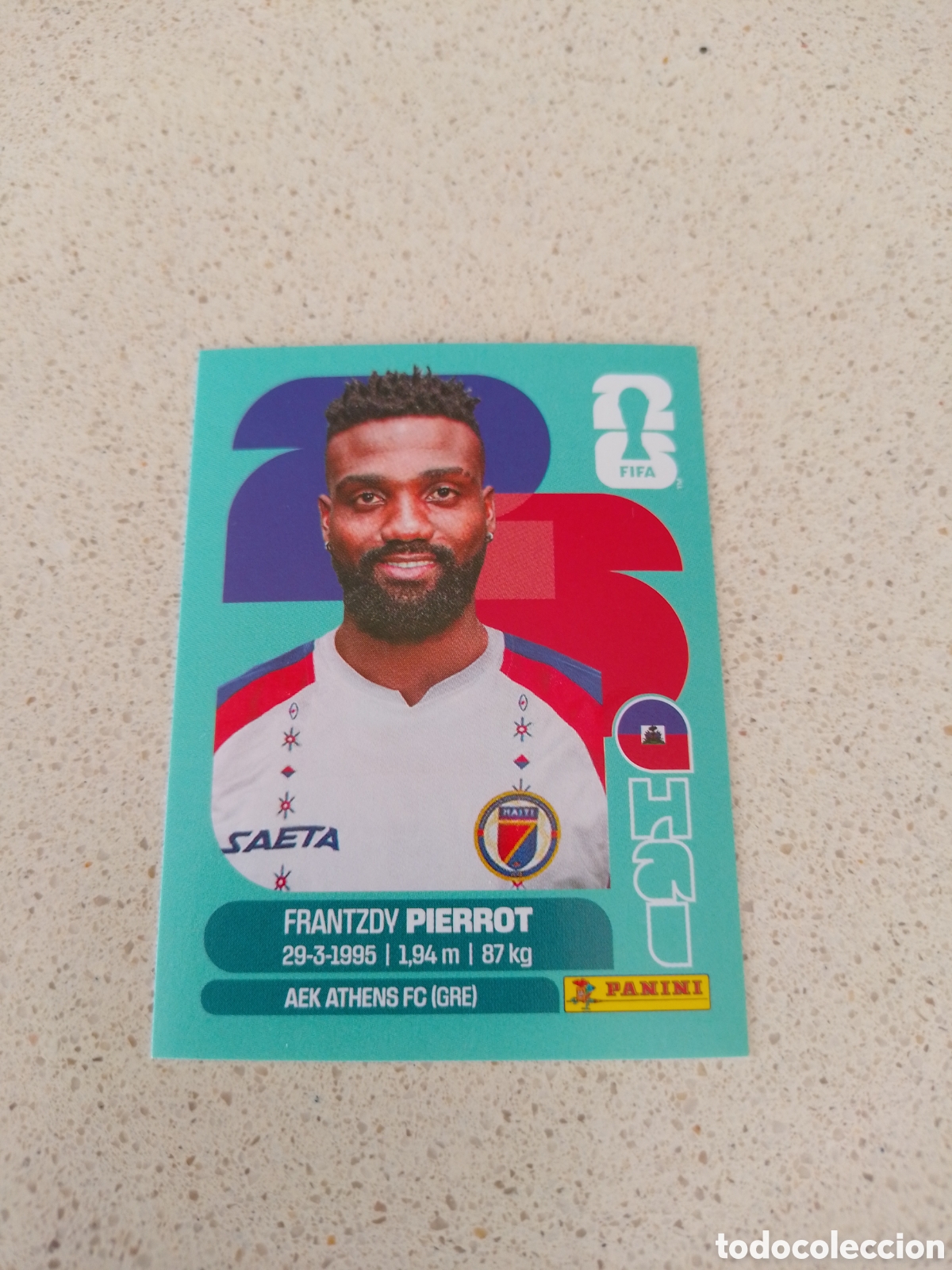 Fu&szlig;ball-Sticker: CROMO NUMERO 20 PIERROT HAITI. MUNDIAL 2026. PANINI.