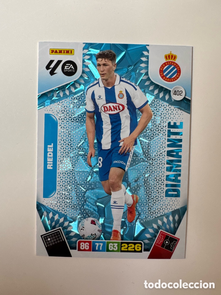 Cromos de Futebol: PANINI ADRENALYN XL LIGA 2025-2026 25-26 &ndash; DIAMANTE &ndash; Justin Riedel RCD Espanyol N&ordm; 402