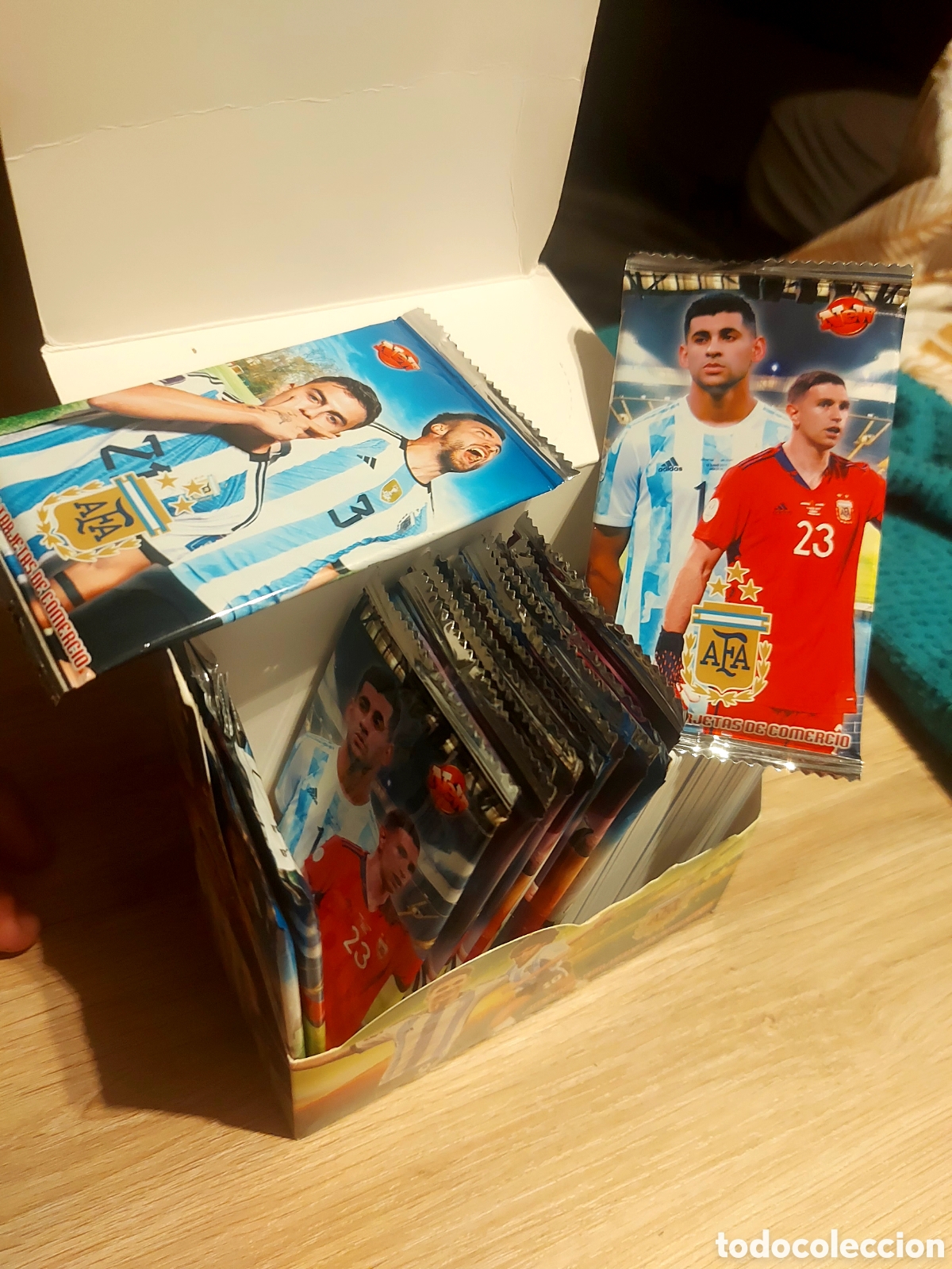 Cromos de F&uacute;tbol: Sobres a 1&euro; cada uno de la Selecci&oacute;n Argentina &rdquo;Juegos de Tarjetas de Comercio&rdquo; Posibilidad de Messi