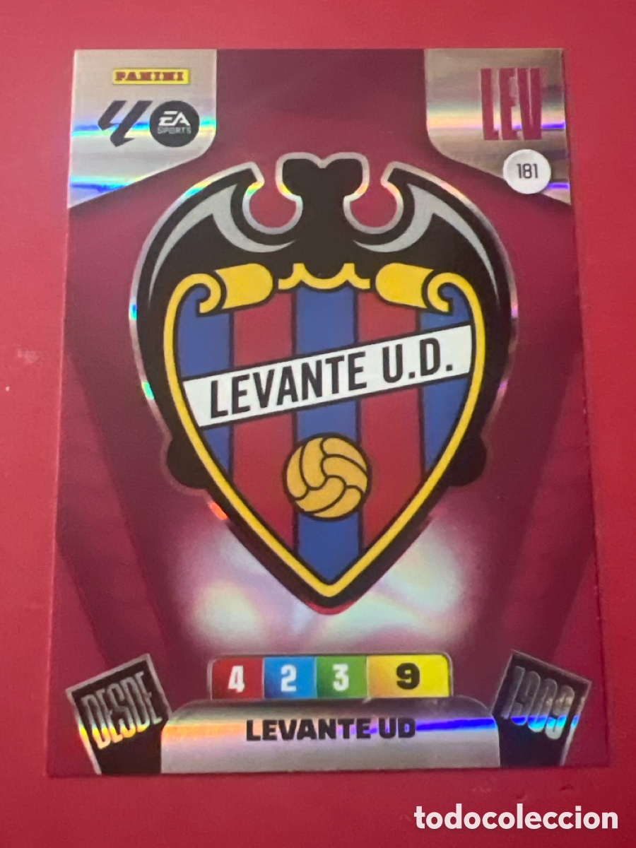 Fu&szlig;ball-Sticker: C120. 181.- ESCUDO (LEVANTE) ADRENALYN XL LIGA 2025/26 (PANINI)