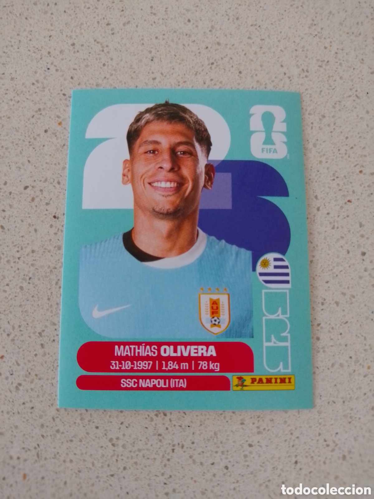 Cromos de F&uacute;tbol: CROMO NUMERO 7 OLIVERA URUGUAY. MUNDIAL 2026. PANINI.