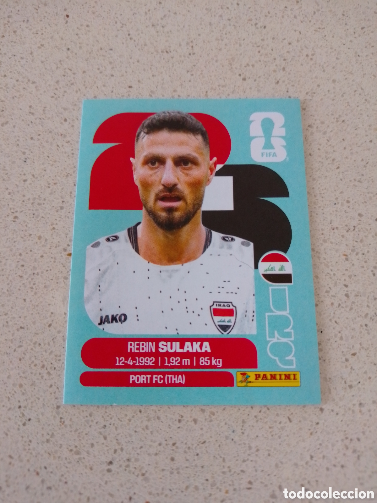 Cromos de F&uacute;tbol: CROMO NUMERO 3 SULAKA IRAQ. MUNDIAL 2026. PANINI.