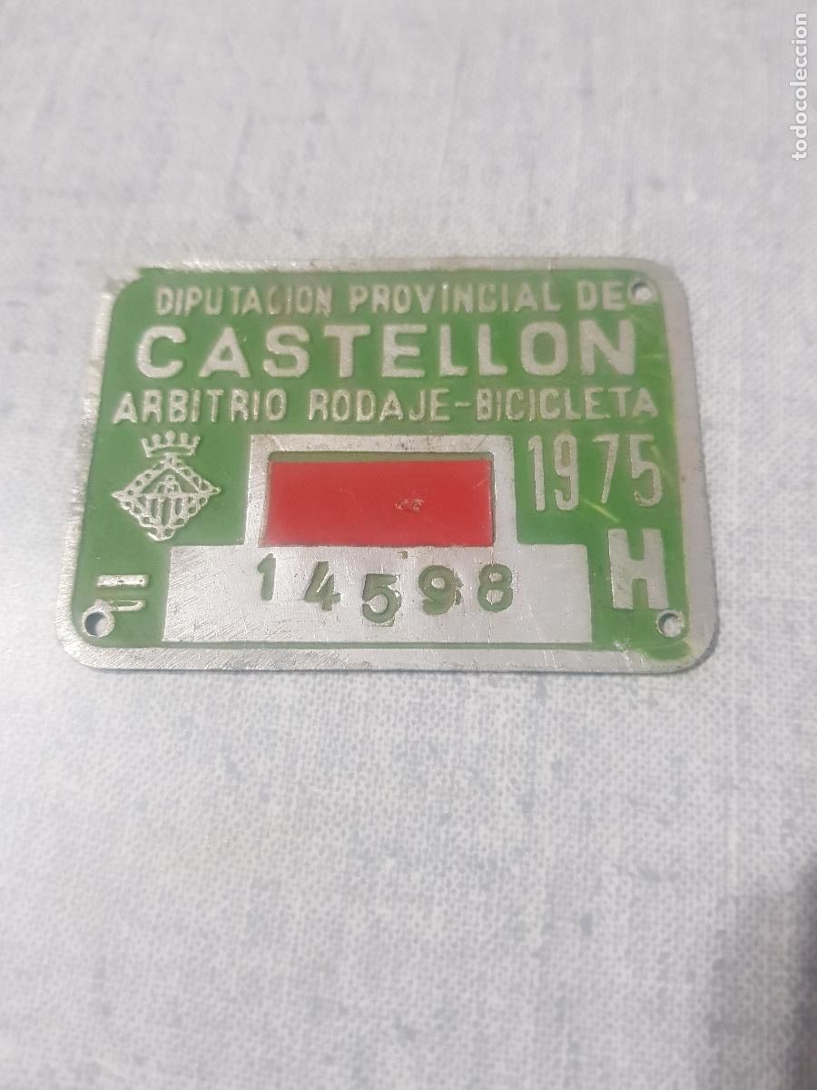 Cromos de F&uacute;tbol: DIPUTACION DE CASTELLON CHAPA ARBITRIO RODAJE BICICLETA 1975