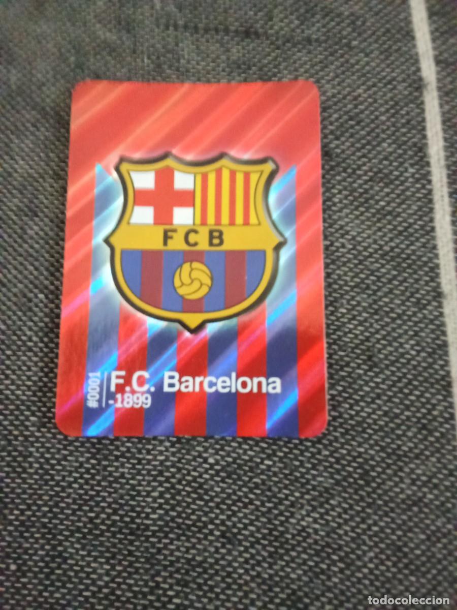 Cromos de F&uacute;tbol: 1 escudo FC Barcelona versi&oacute;n rayas diagonales las fichas de la liga 2016