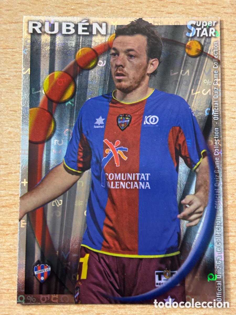 Cromos de F&uacute;tbol: # 536 Rub&eacute;n Levante UD Superstar Mundicromo 2011 fondo letras