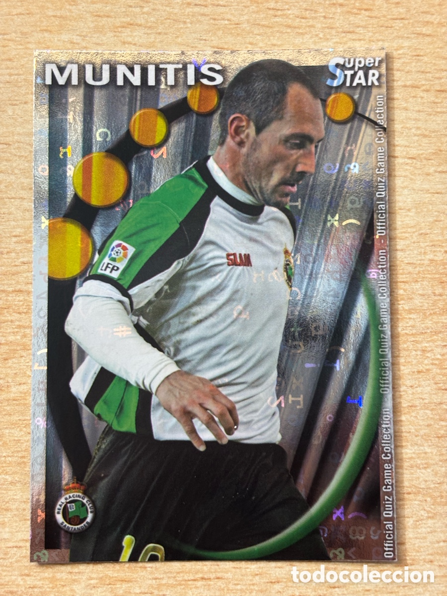 Cromos de F&uacute;tbol: # 431 Munitis Racing de Santander Superstar Mundicromo 2011 fondo letras