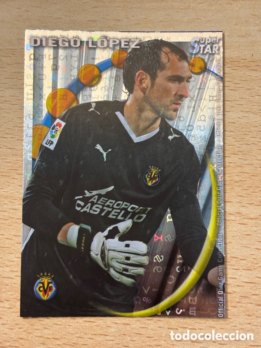 Figurine di Calcio: # 185 Diego L&oacute;pez Villarreal CF Superstar Mundicromo 2011 fondo letras