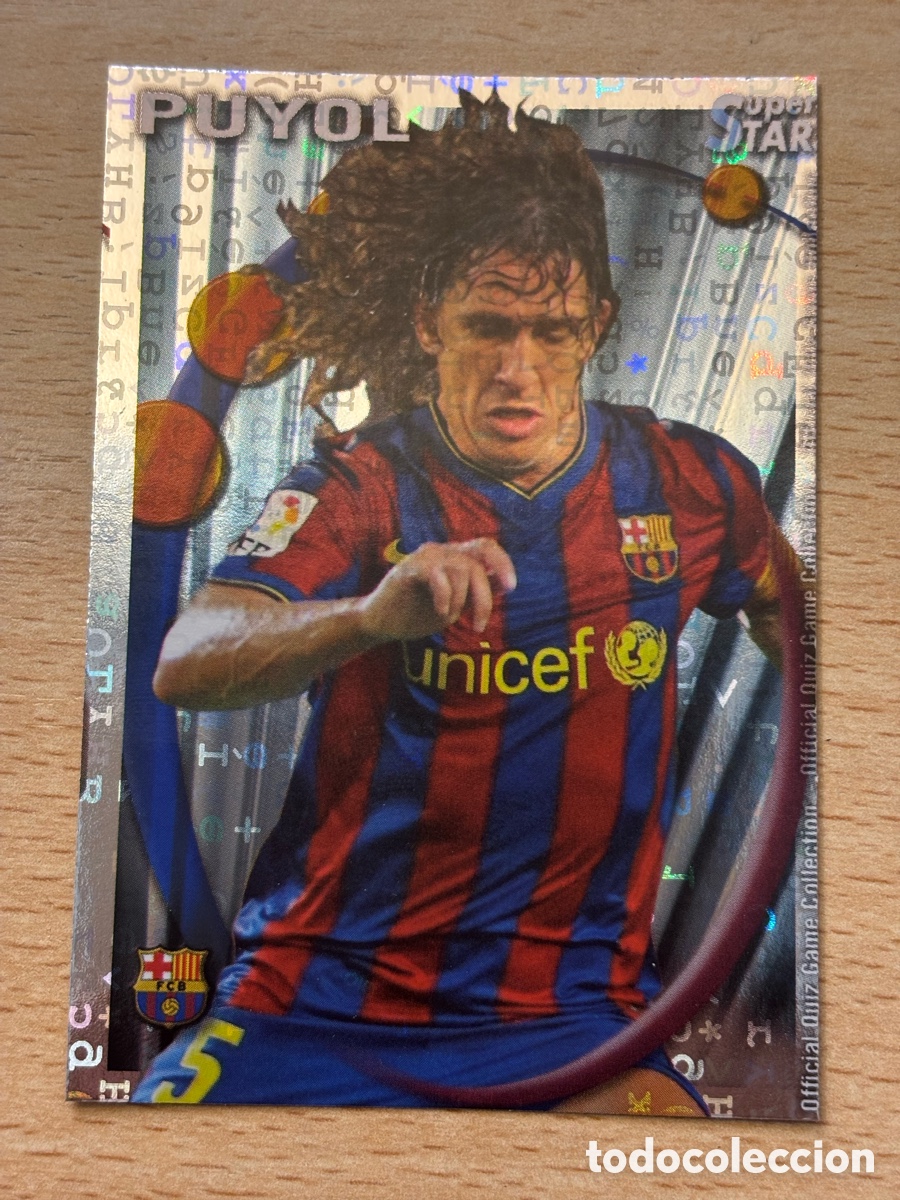 Fu&szlig;ball-Sticker: # 026 Puyol FC Barcelona Superstar Mundicromo 2011 fondo letras