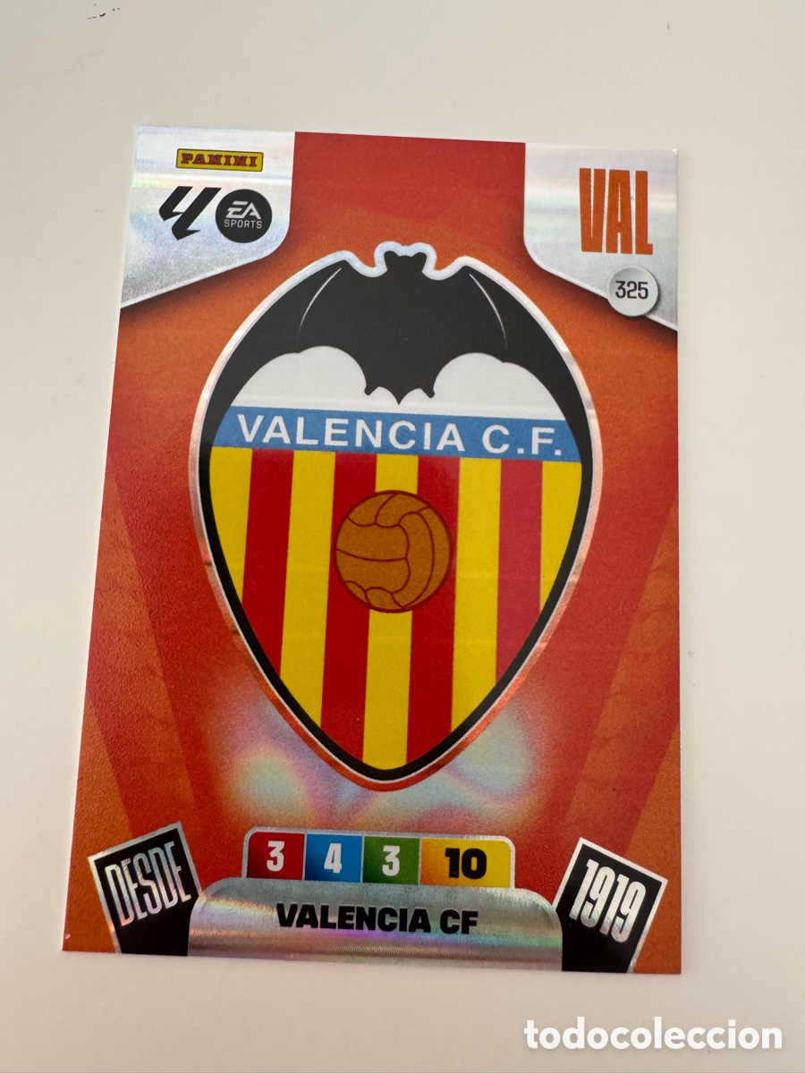 Figurine di Calcio: PANINI ADRENALYN XL LIGA 2025-2026 25-26 &ndash; ESCUDO &ndash; Valencia CF N&ordm; 325