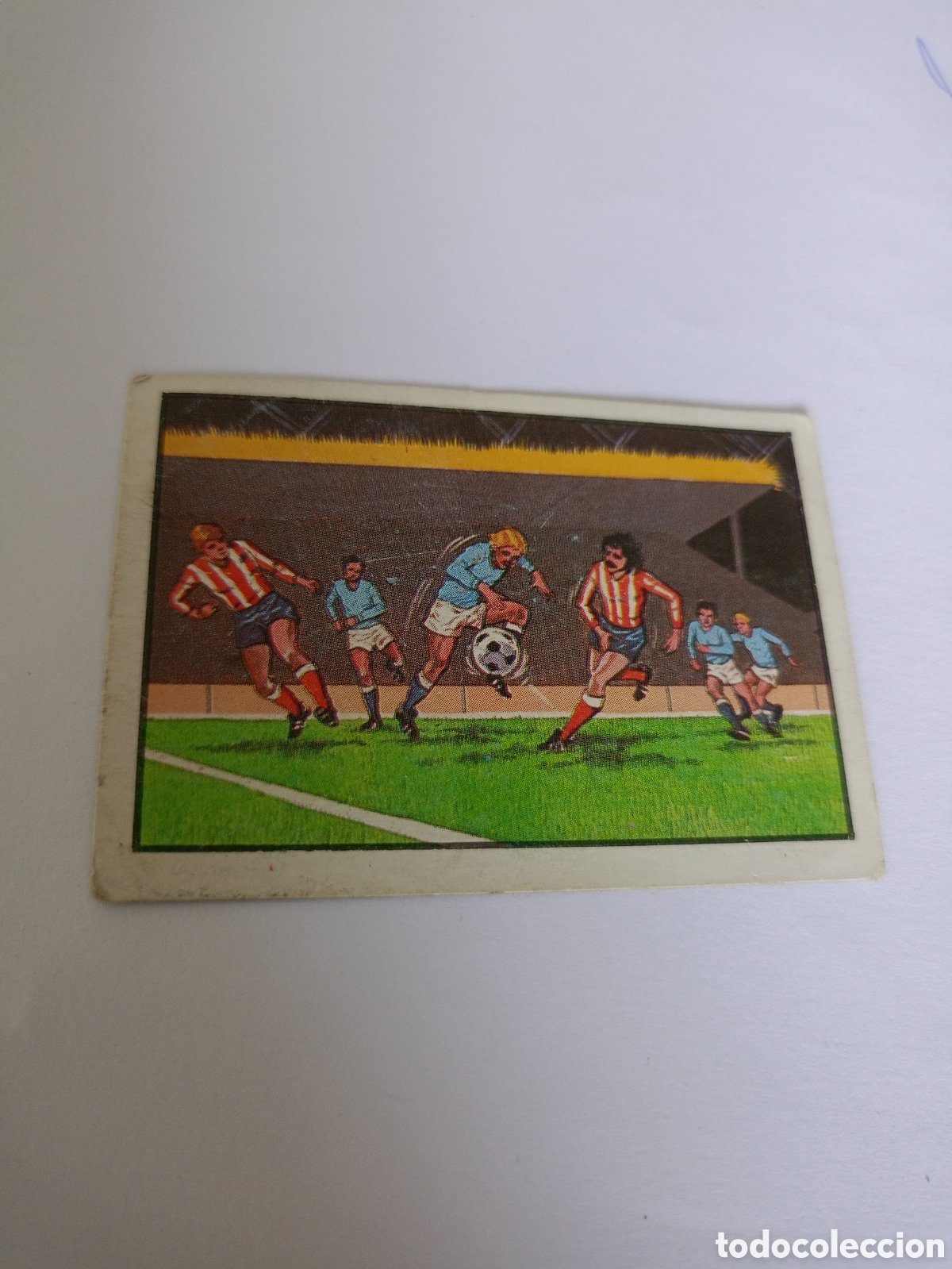 Cromos de F&uacute;tbol: La ley del f&uacute;tbol n&ordm; 28- Editorial Venlico 1976 - Nunca pegado